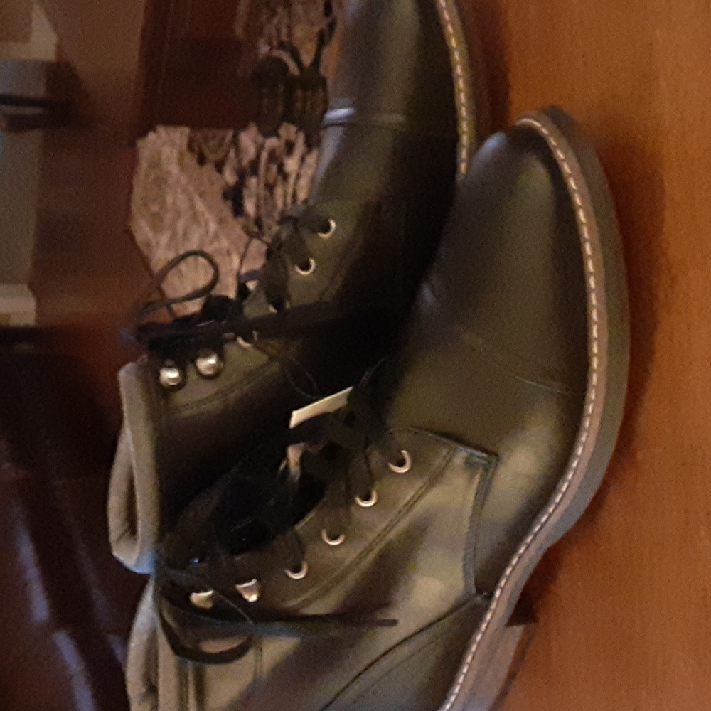 Goodfellow black Jeffrey motorcycle boots laceup rubber sole padded 11.5…New